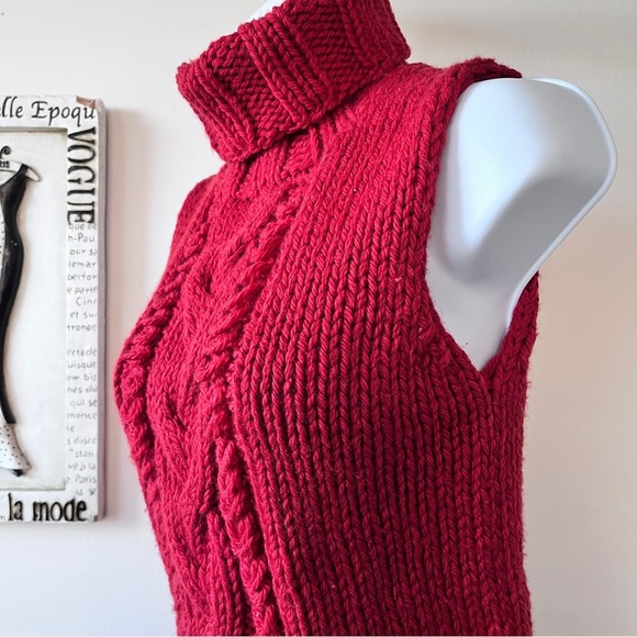 Vintage Y2K BCBGMAXAZRIA 100% Wool Red Cable Knit Sleeveless Turtleneck Size M - Picture 3 of 10